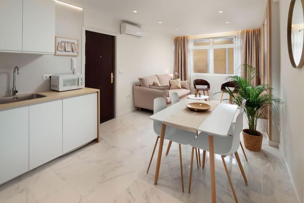 Apartamento Moderno Y Bien Ubicado Málaga Exterior foto